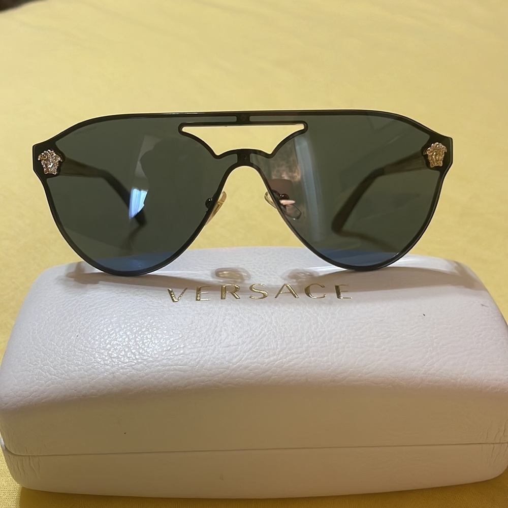 Versace Gold Aviators 2161 Sunglasses